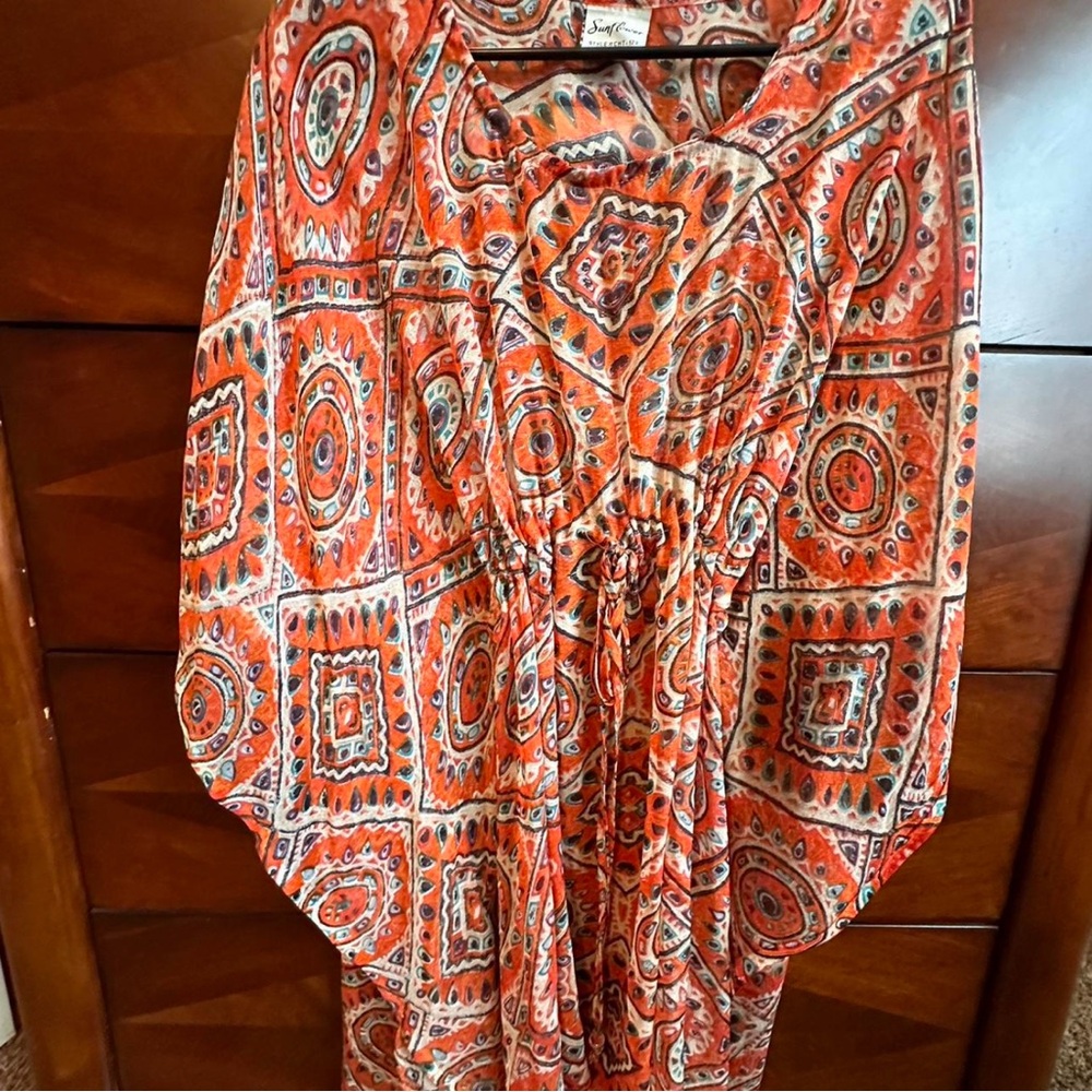 Colorful Geometric Coverup